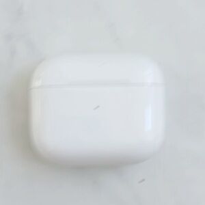 Apple AirPods 3th Gen Magsafe Charging Case_ Model A2566
